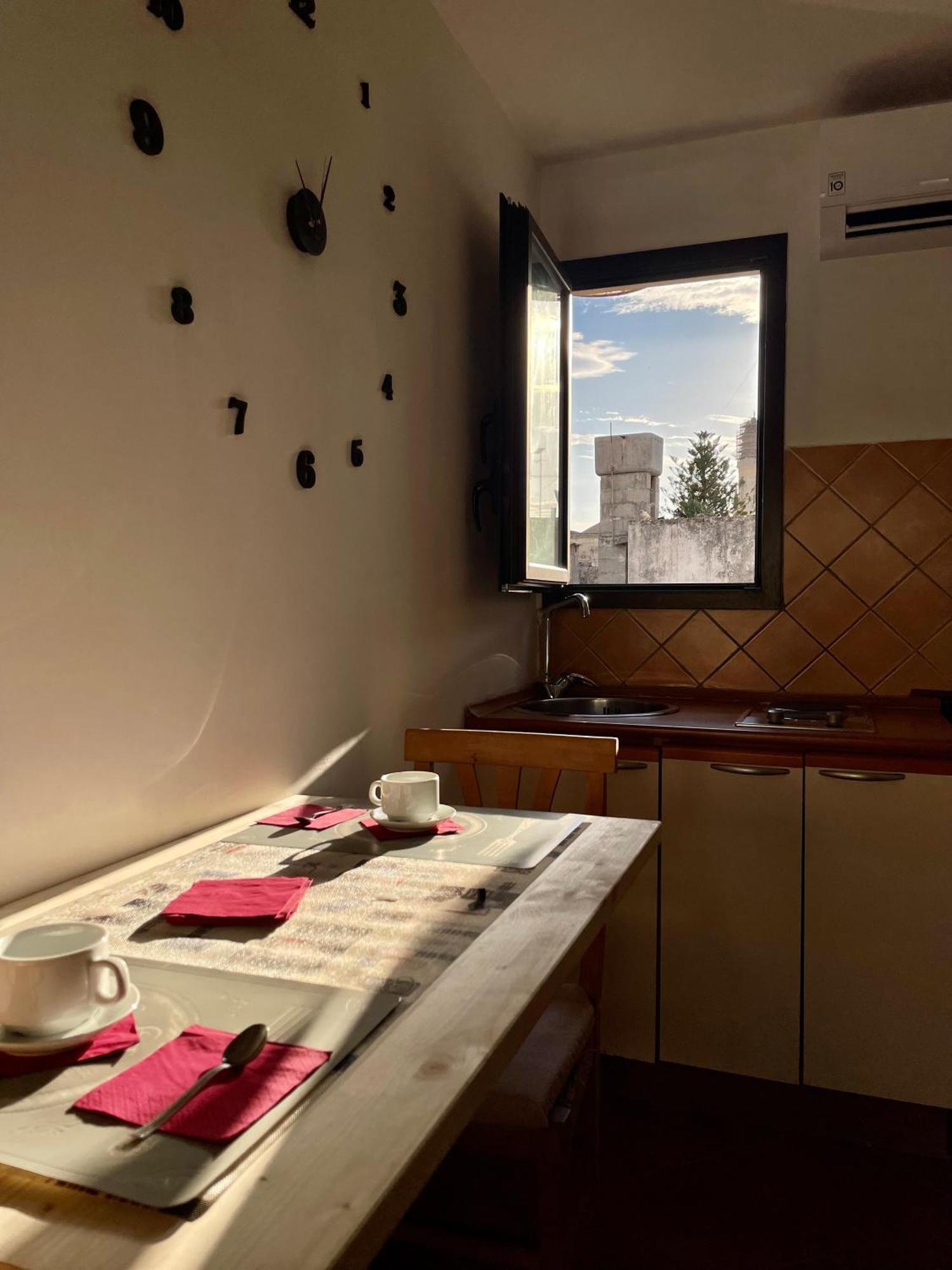 Wineexperience- Wine&Jacuzzi Suite Lecce Exterior photo